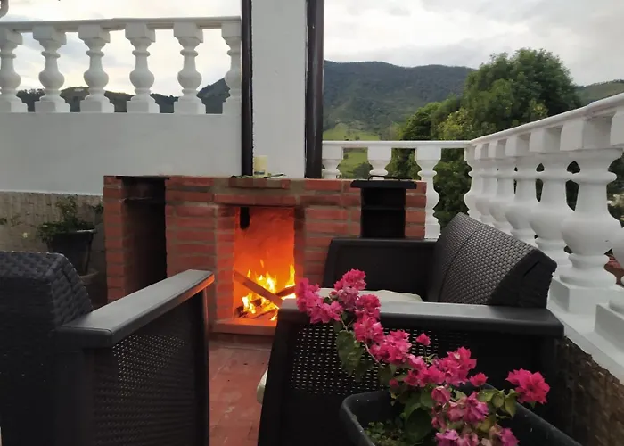 El Balcon De Las Montanas