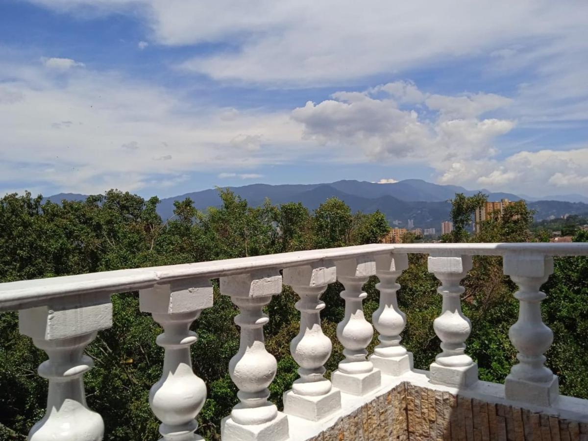 El Balcon De Montanas Apartment Medellin