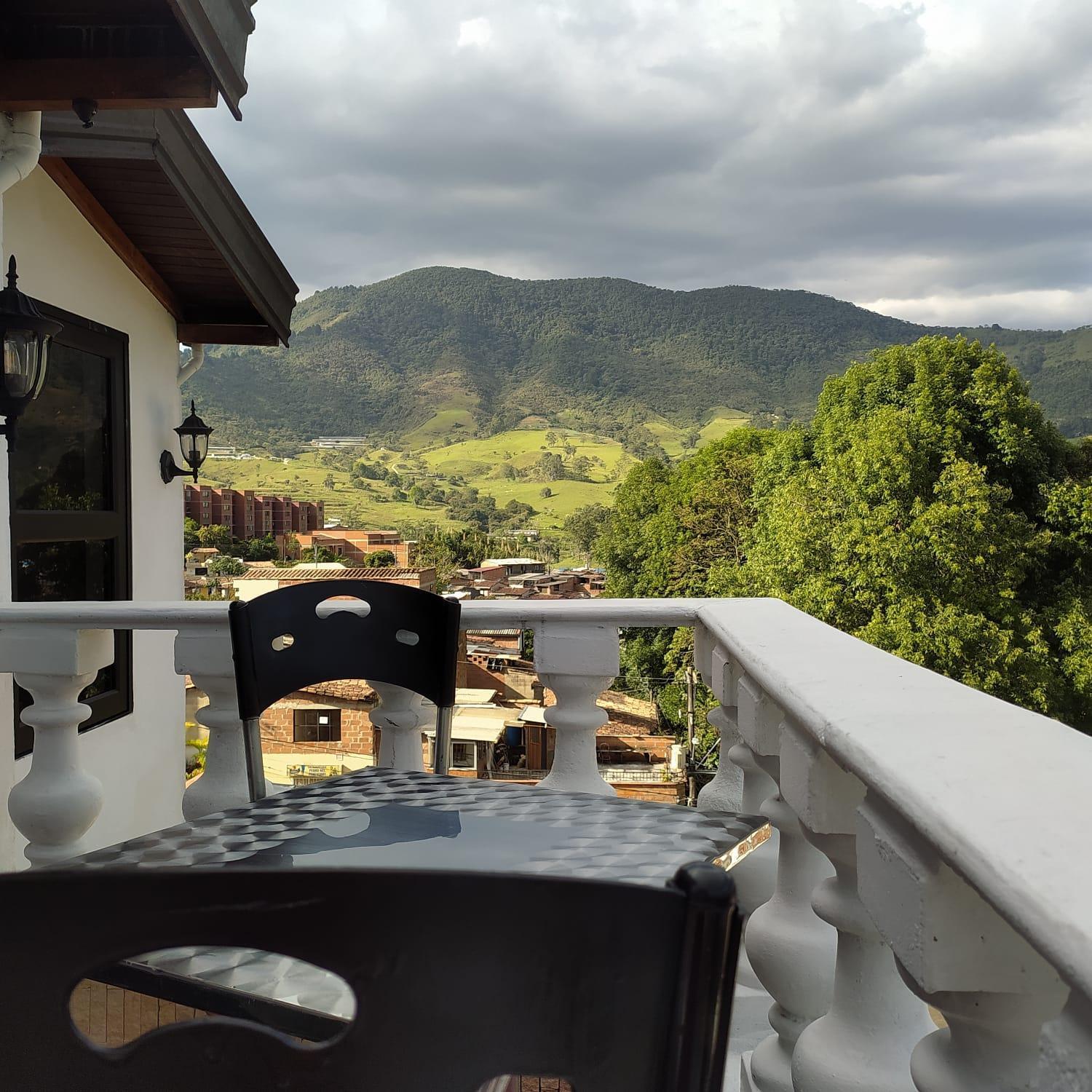 El Balcon De Montanas 公寓